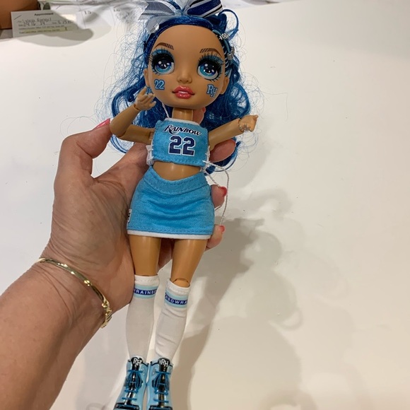 Rainbow High doll cheer squad . 10”, Skyler Bradshaw - Picture 2 of 10